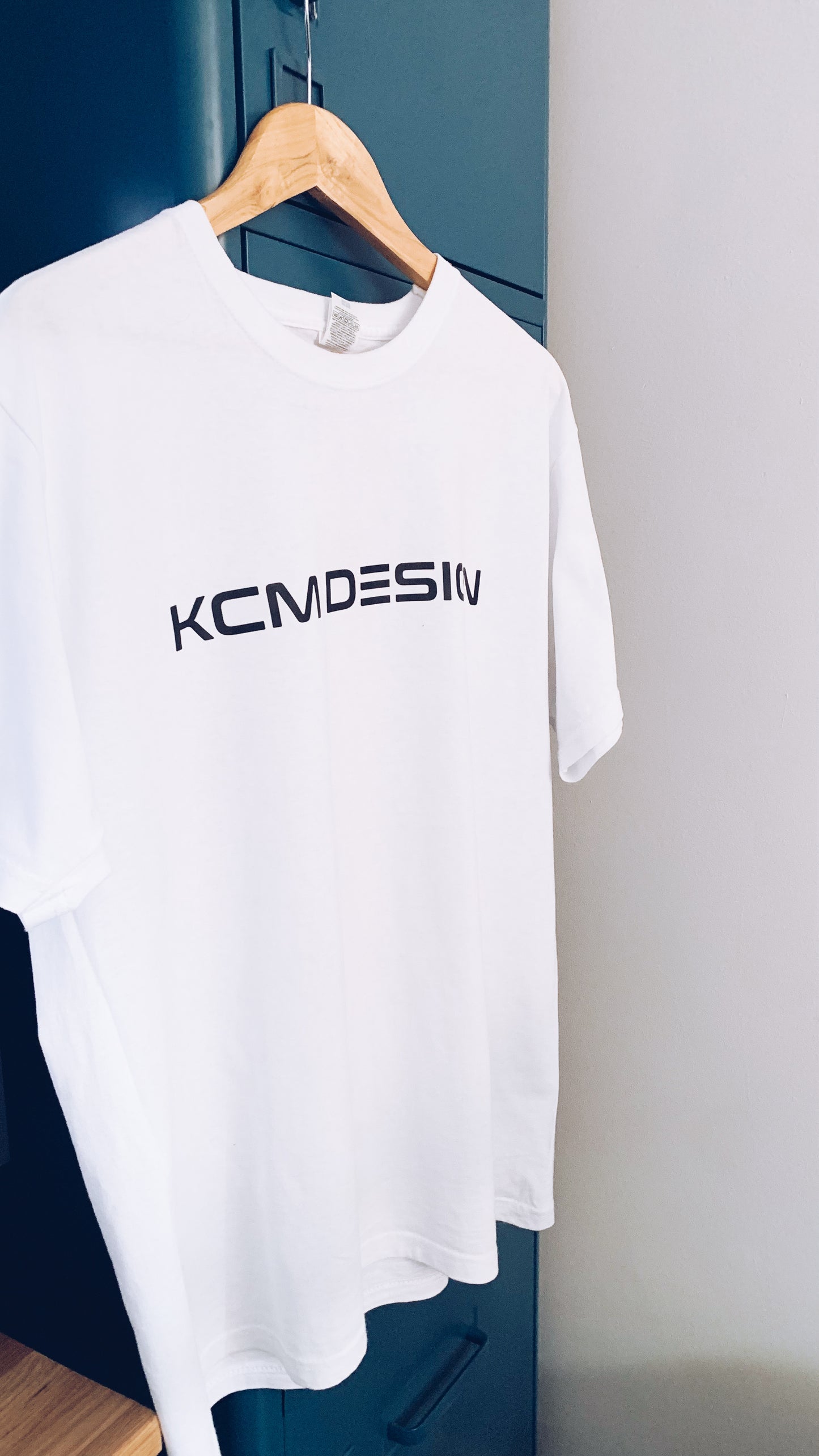 KCM DESIGN T-Shirts